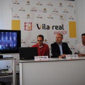 El regidor de Turisme Emilio Obiol junt amb els responsables tècnics de l´obra, Abel Campos i Lluis Puig.