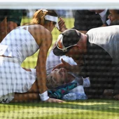 Bethanie Mattek-Sands cae lesionada en pleno partido en Wimbledon Bethanie Mattek-Sands cae lesionada en pleno partido en Wimbledon