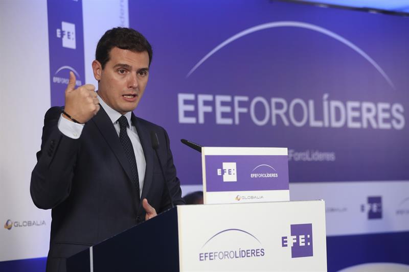 Ciudadanos pacta con el Gobierno que los trabajadores que cobren menos de 14.000 euros no paguen IRPF Ciudadanos pacta con el Gobierno que los trabajadores que cobren menos de 14.000 euros no paguen IRPF