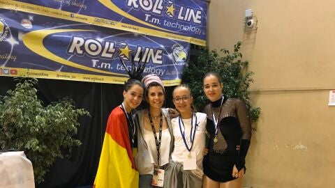 Participantes del Patinaje Art&iacute;stico en Linea de Elche en el Mundial