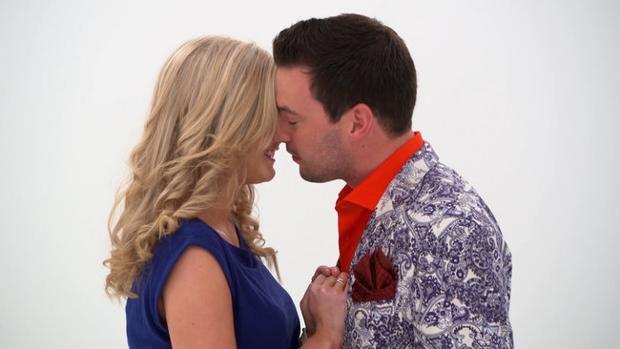 La tele con Monegal: Los curiosos casos de 'Amor a primer beso' La tele con Monegal: Los curiosos casos de 'Amor a primer beso'
