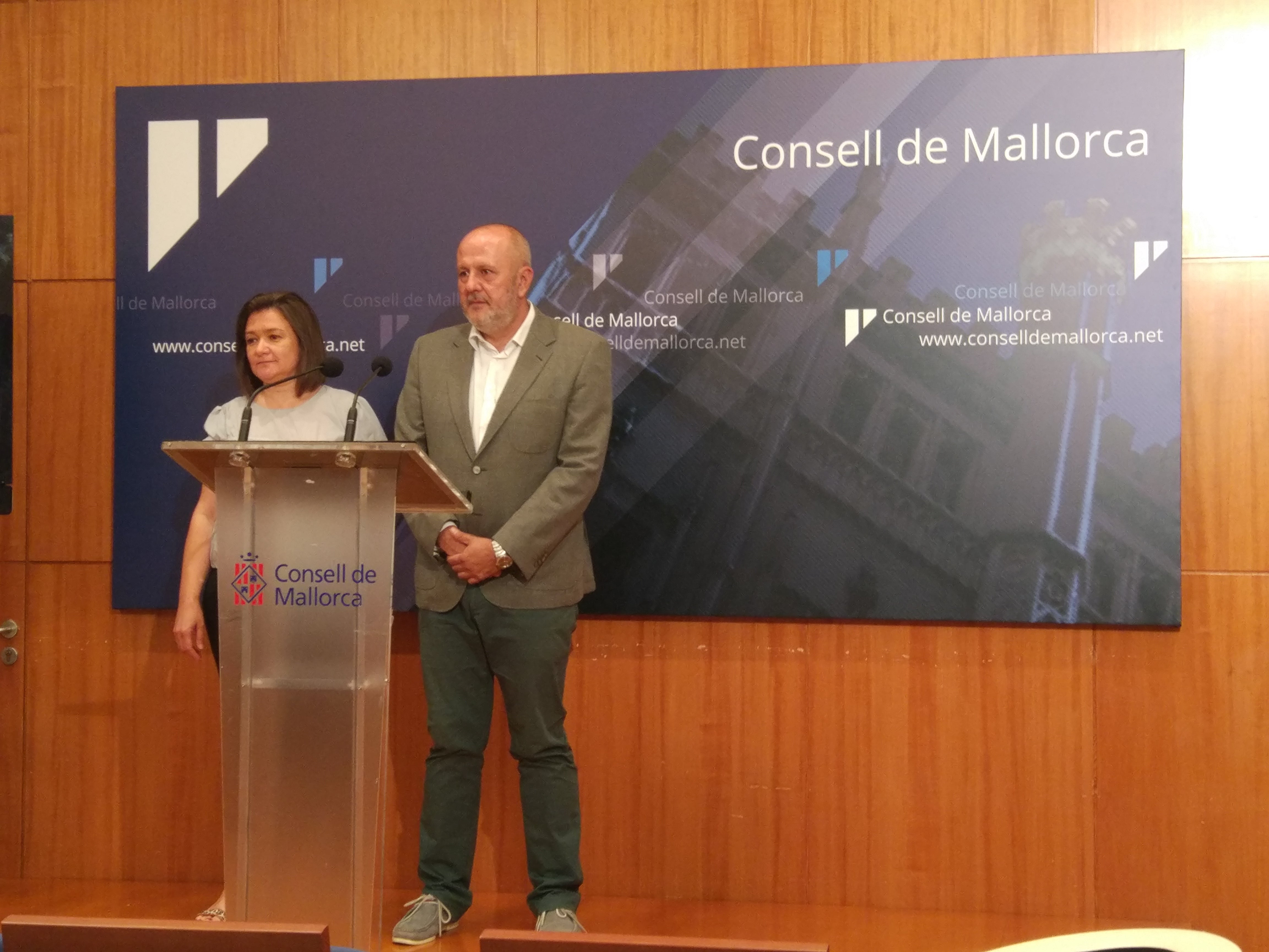 El Consell explica la zonificación del alquiler vacacional en una rueda de reuniones que comienza este lunes El Consell explica la zonificación del alquiler vacacional en una rueda de reuniones que comienza este lunes