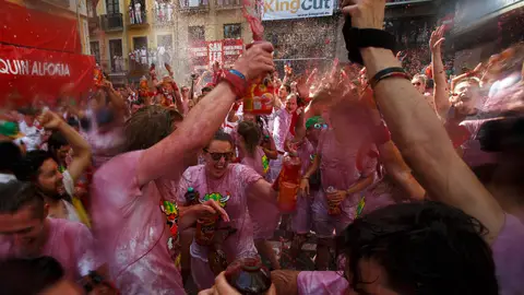 Chupinazo | San Fermín 2017 Comienza la fiesta en Pamplona con el chupinazo.