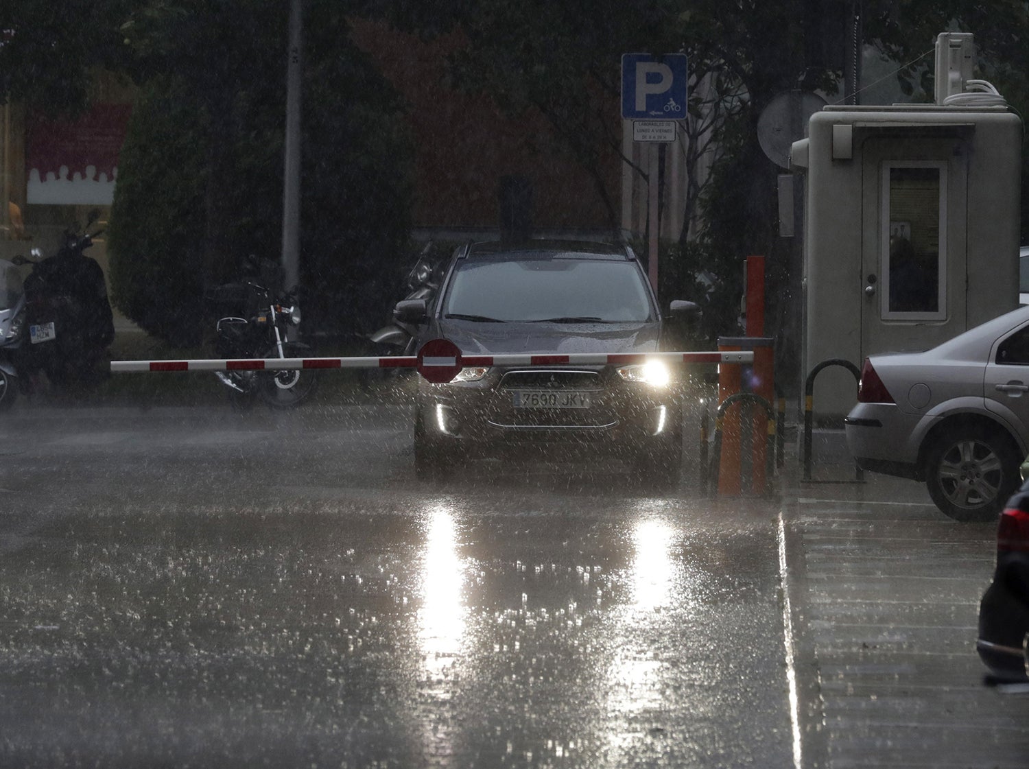 Las tormentas pierden intensidad pero aún mantienen en alerta a 15 provincias Las tormentas pierden intensidad pero aún mantienen en alerta a 15 provincias