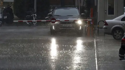 La alerta amarilla por tormentas o lluvias se mantiene en 15 provincias Más de media España en alerta por fuertes tormentas o altas temperaturas