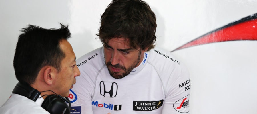 Fernando Alonso, con el jefe de Honda Fernando Alonso, con el jefe de Honda