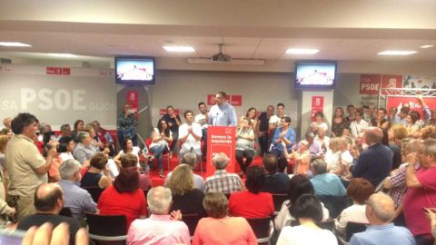 Acto en la Casa del Pueblo de Gij&oacute;n