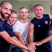 Los jugadores del Athletic se rapan la cabeza en solidaridad con Yeray Álvarez