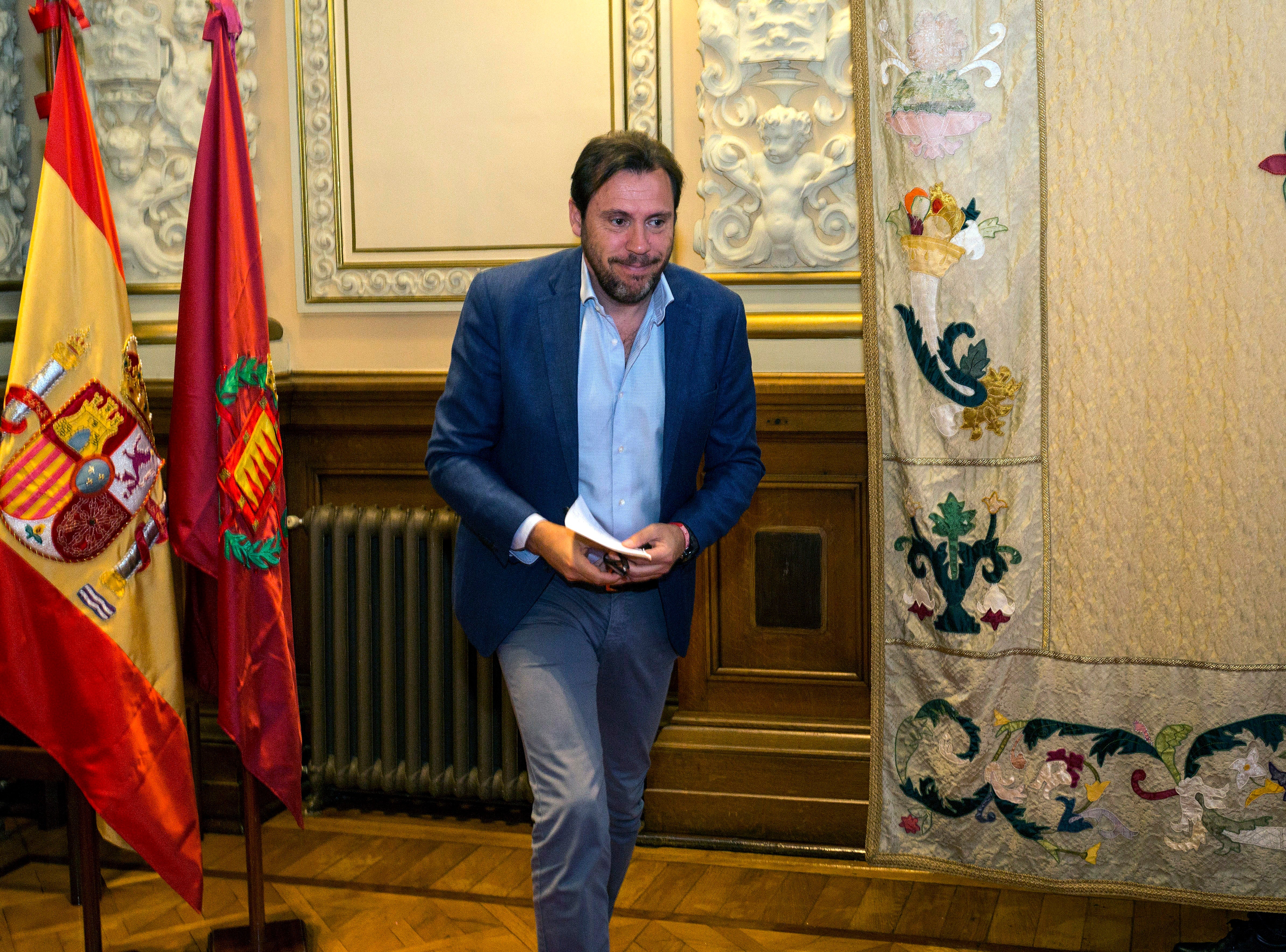 El PSOE apunta al diálogo y al consenso para solucionar el problema en Cataluña El PSOE apunta al diálogo y al consenso para solucionar el problema en Cataluña
