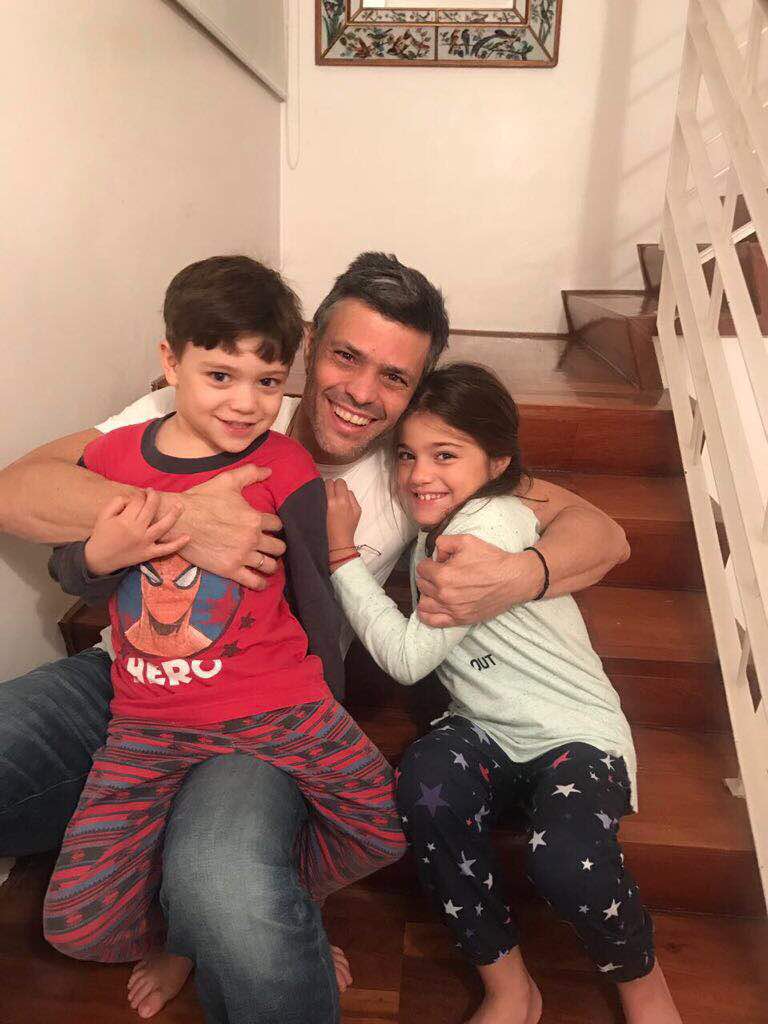 La Comisión Europea cree que la detención de Leopoldo López es un "paso equivocado" La Comisión Europea cree que la detención de Leopoldo López es un "paso equivocado"