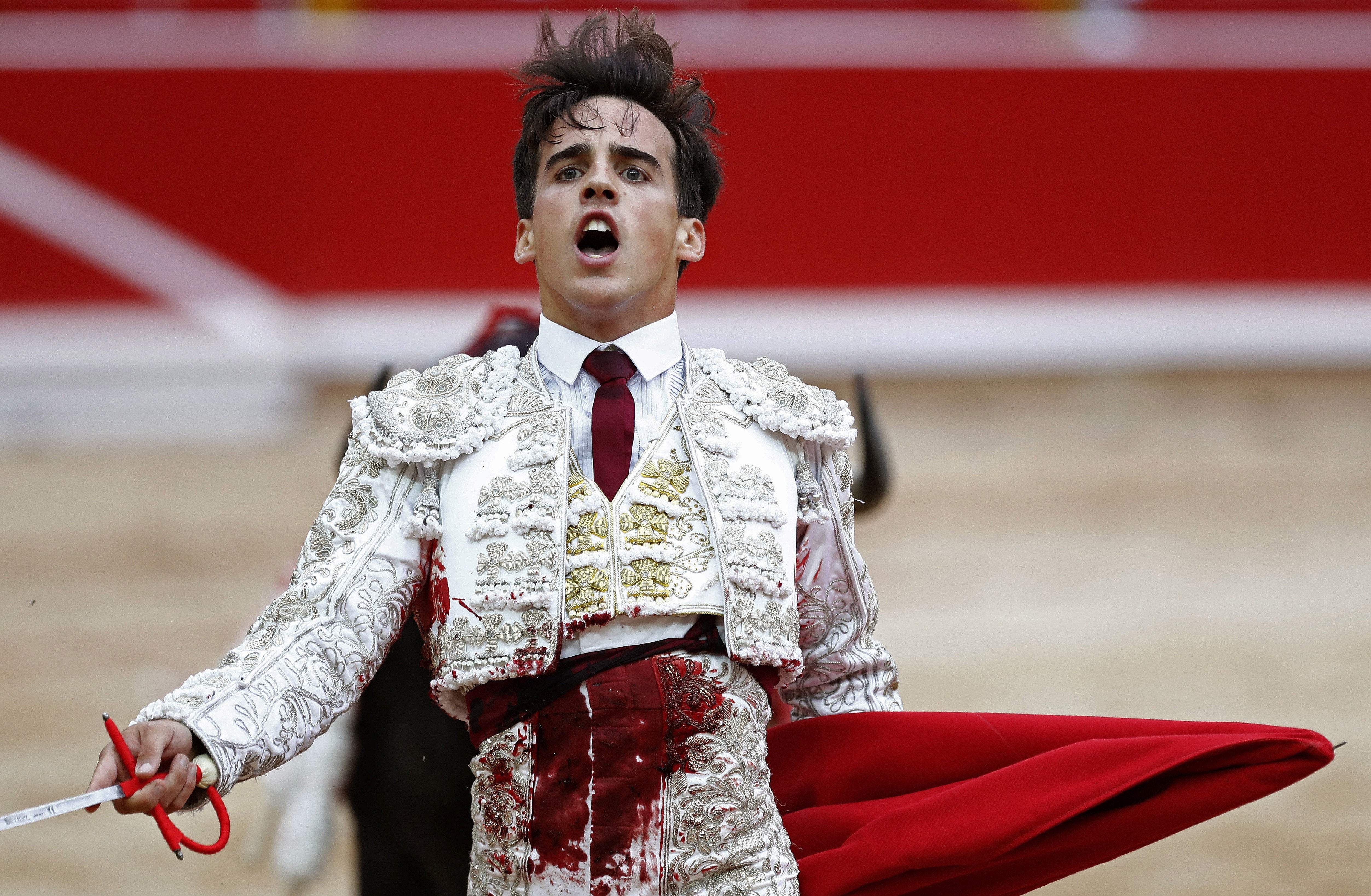 El Diestro Gonzalo Caballero evoluciona favorablemente de la cornada sufrida en Pamplona El Diestro Gonzalo Caballero evoluciona favorablemente de la cornada sufrida en Pamplona