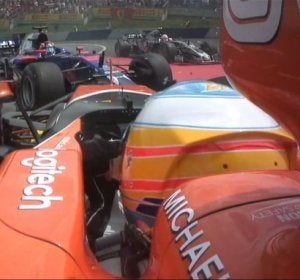 El accidente de Alonso en primer plano El accidente de Alonso en primer plano
