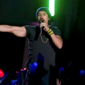 El cantante español Macaco durante una actuación