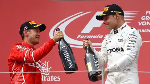 Vettel y Bottas, en el podio de Spielberg Vettel y Bottas, en el podio de Spielberg