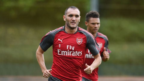 Lucas P&eacute;rez, en un entrenamiento del Arsenal