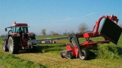 Un agricultor encuentra restos humanos mientras araba un bancal 