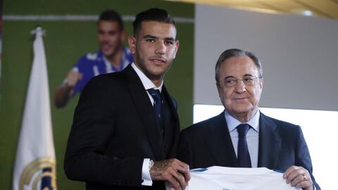 Florentino P&eacute;rez con Theo Hern&aacute;ndez.