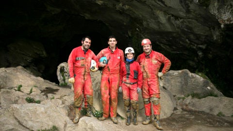 Descubrimientos excepcionales de Arte Parietal Paleol&iacute;tico de la cueva de Aitzbitarte IV de Errenter&iacute;a. 