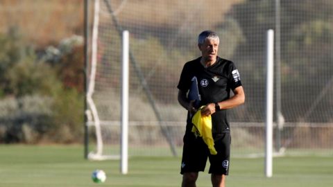 Quique Seti&eacute;n, en el entrenamiento del Betis