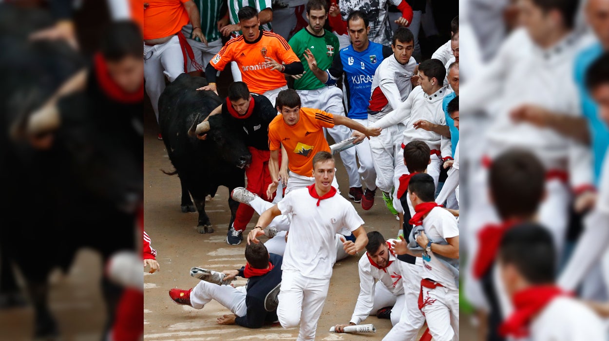 Los veloces toros de Jandilla corren un bonito encierro sin heridos de asta Los veloces toros de Jandilla corren un bonito encierro sin heridos de asta