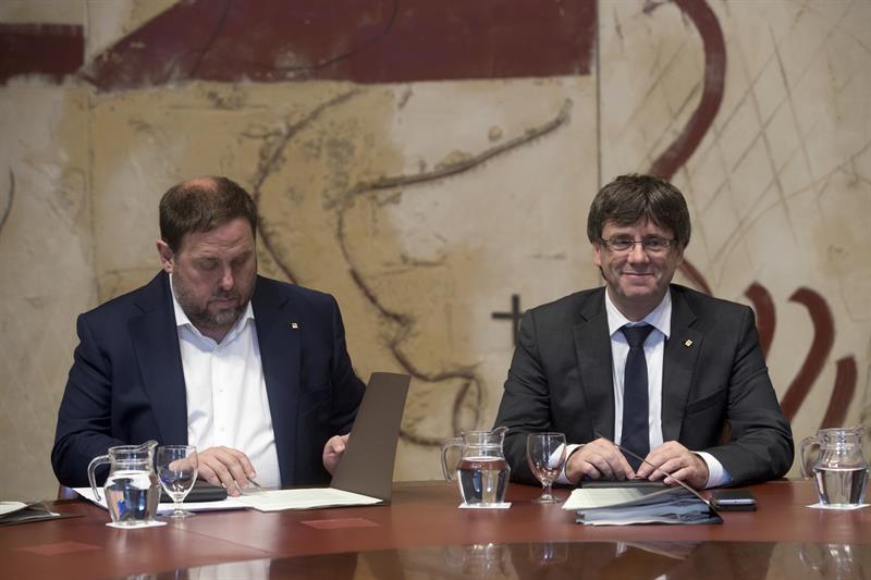 ¿Cómo afectaría la sentencia de Junqueras a Carles Puigdemont? ¿Cómo afectaría la sentencia de Junqueras a Carles Puigdemont?