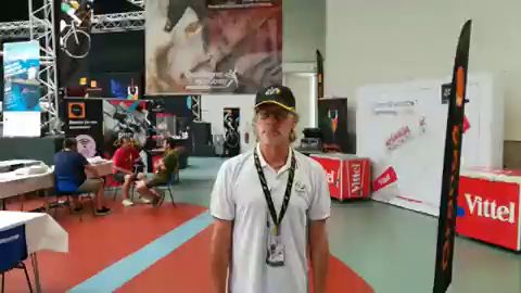 Javier Ares nos ense&ntilde;a c&oacute;mo son las salas de prensa del Tour de Francia