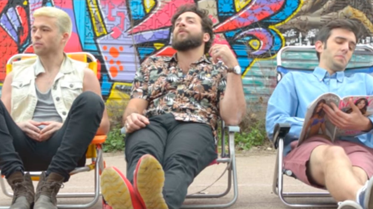 Internet: 'Cosas de chicos', el corto en el que los hombres se ponen en el papel de las mujeres Internet: 'Cosas de chicos', el corto en el que los hombres se ponen en el papel de las mujeres