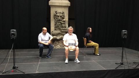 Escuchando Gij&oacute;n