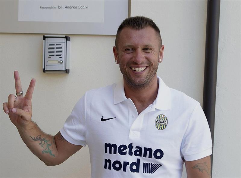 Cassano anuncia su retirada del fútbol por segunda vez en menos de una semana Cassano anuncia su retirada del fútbol por segunda vez en menos de una semana