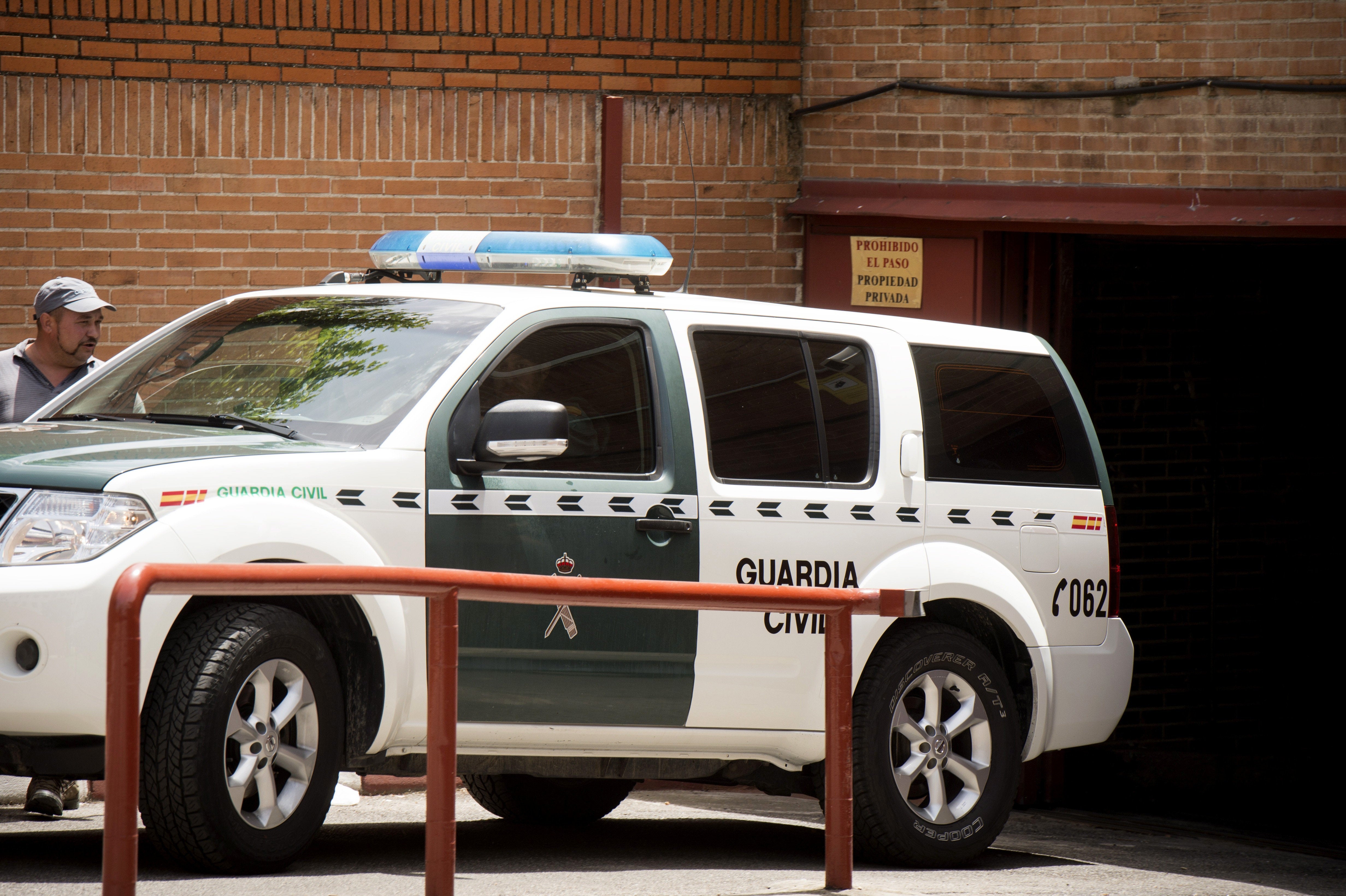 La Guardia Civil registra las sedes de la Federaciones de Tenerife, Valencia, Ceuta y Melilla La Guardia Civil registra las sedes de la Federaciones de Tenerife, Valencia, Ceuta y Melilla