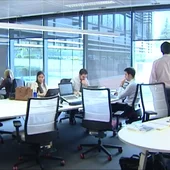 Oficina, gente trabajando Oficina, gente trabajando