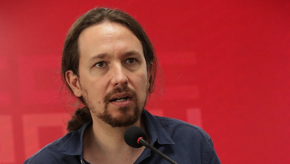 El secretario general de Podemos, Pablo Iglesias, durante la rueda de prensa ofrecida en la sede de CCOO
