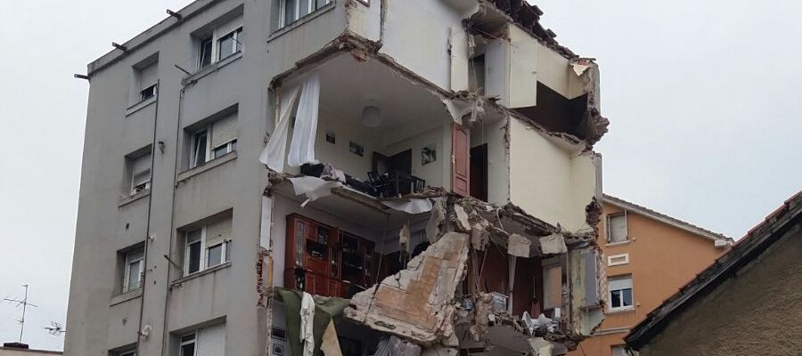 Derrumbe edificio en la calle del Sol de Santander Derrumbe edificio en la calle del Sol de Santander