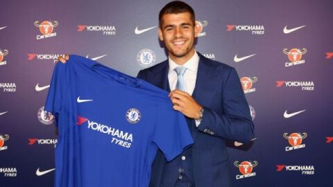 Morata con la camiseta del Chelsea
