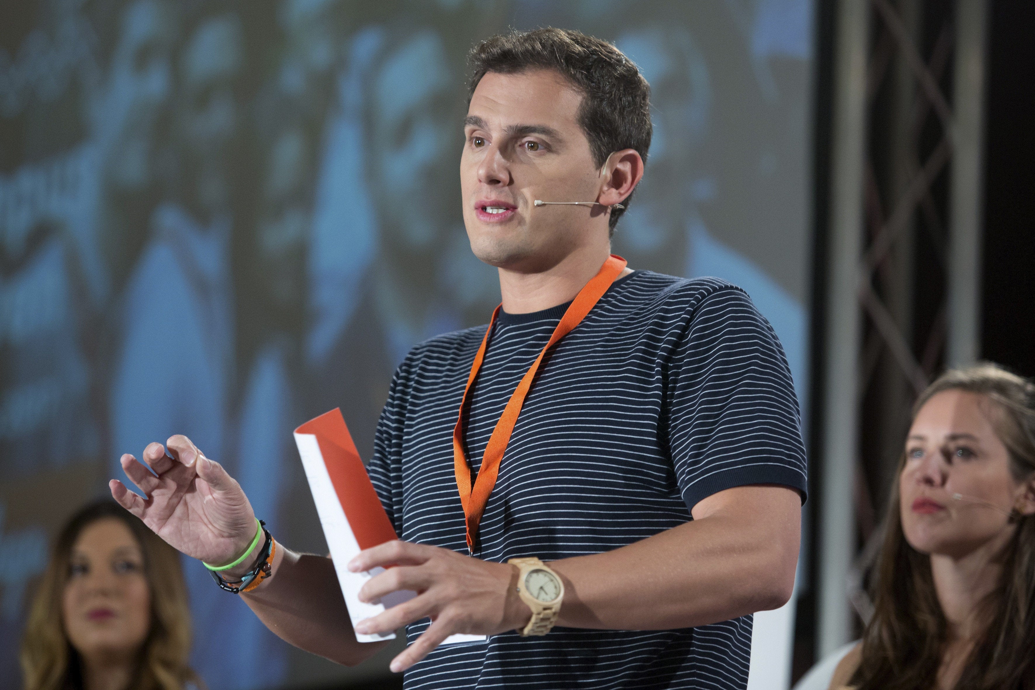 Rivera espera que el proceso catalán "muera" en unas elecciones autonómicas Rivera espera que el proceso catalán "muera" en unas elecciones autonómicas