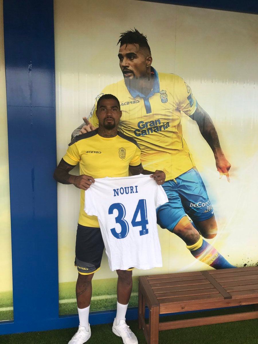El emotivo homenaje de Prince Boateng con el 'ajaccied' Nouri El emotivo homenaje de Prince Boateng con el 'ajaccied' Nouri