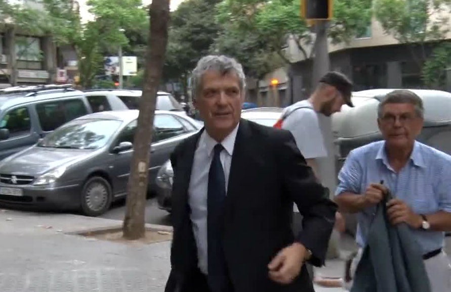 El epílogo de Julián Cabrera: "Esta semana ha quedado certificado el periodismo de De la Morena" El epílogo de Julián Cabrera: "Esta semana ha quedado certificado el periodismo de De la Morena"