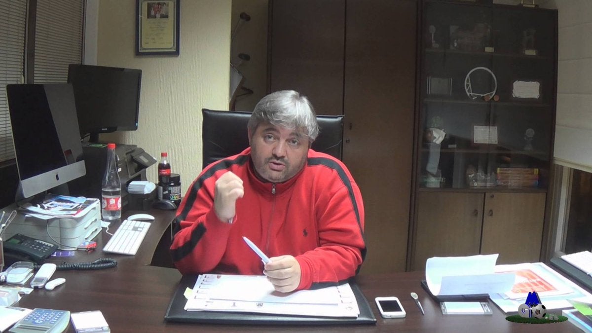 José Ángel Peláez carga contra el presidente del Rayo Cantabria por su denuncia en El Transistor José Ángel Peláez carga contra el presidente del Rayo Cantabria por su denuncia en El Transistor