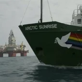 El buque de Greenpeace en las aguas del Ártico El buque de Greenpeace en las aguas del Ártico