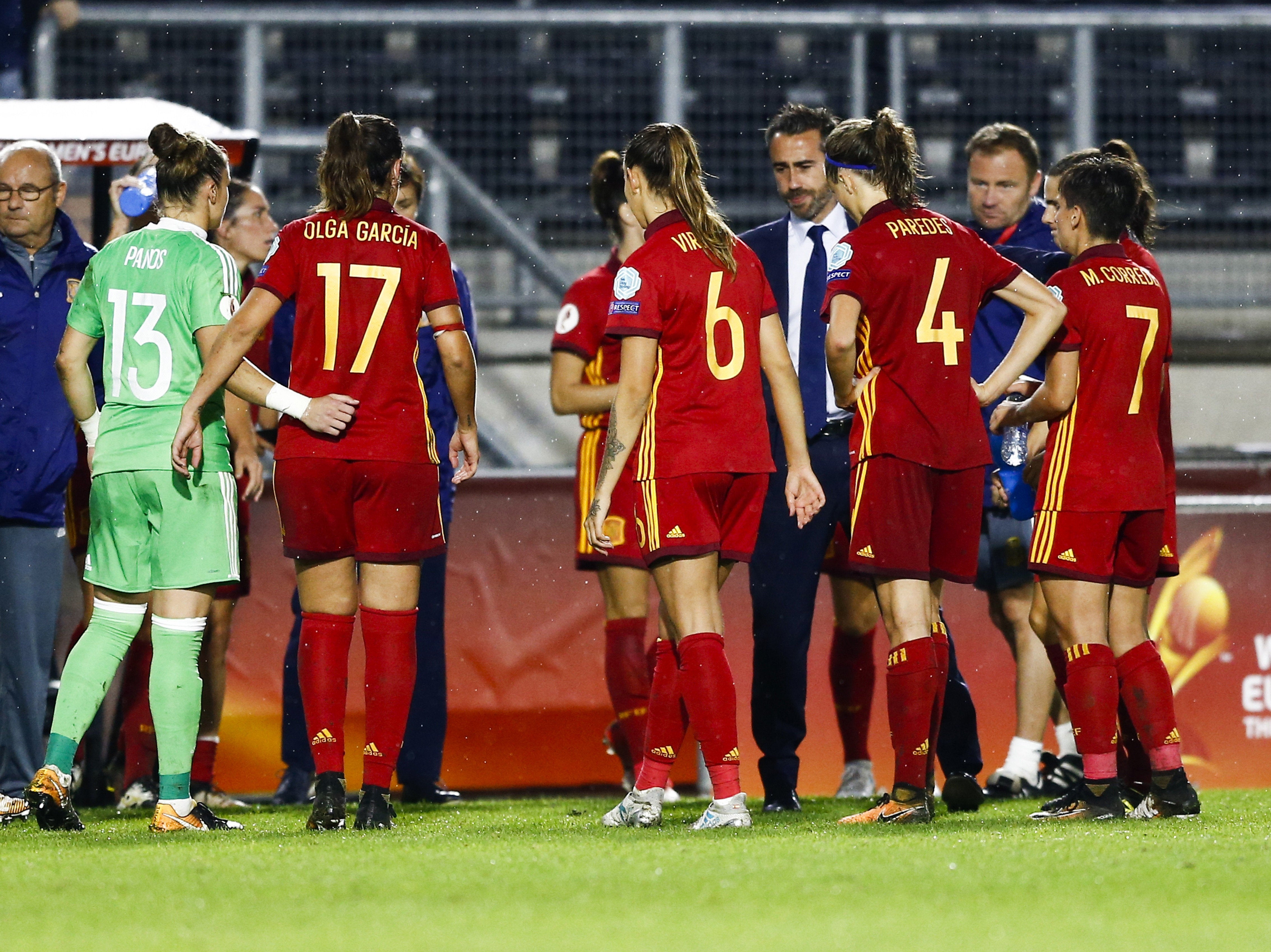 España pierde ante Escocia pero se clasifica para cuartos de rebote y con justicia España pierde ante Escocia pero se clasifica para cuartos de rebote y con justicia