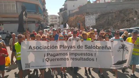 Vecinos de Salobreña se manifiestan Vecinos de Salobreña se manifiestan