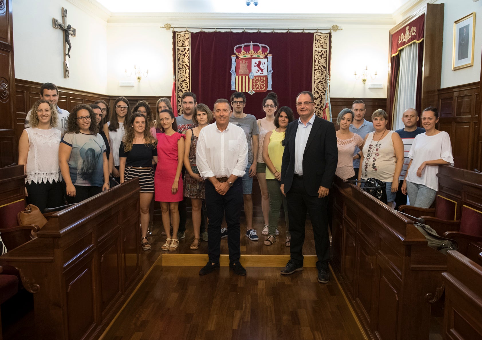 La Diputación contrata durante un año a 21 jóvenes de la provincia para mejorar los servicios que ofrece a los pueblos del interior La Diputación contrata durante un año a 21 jóvenes de la provincia para mejorar los servicios que ofrece a los pueblos del interior