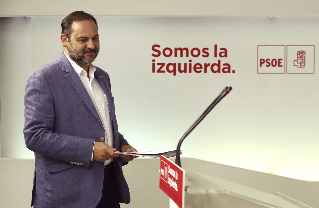 El PSOE defiende el Estado de derecho ante el "atropello de la convivencia" con el 1-O El PSOE defiende el Estado de derecho ante el "atropello de la convivencia" con el 1-O