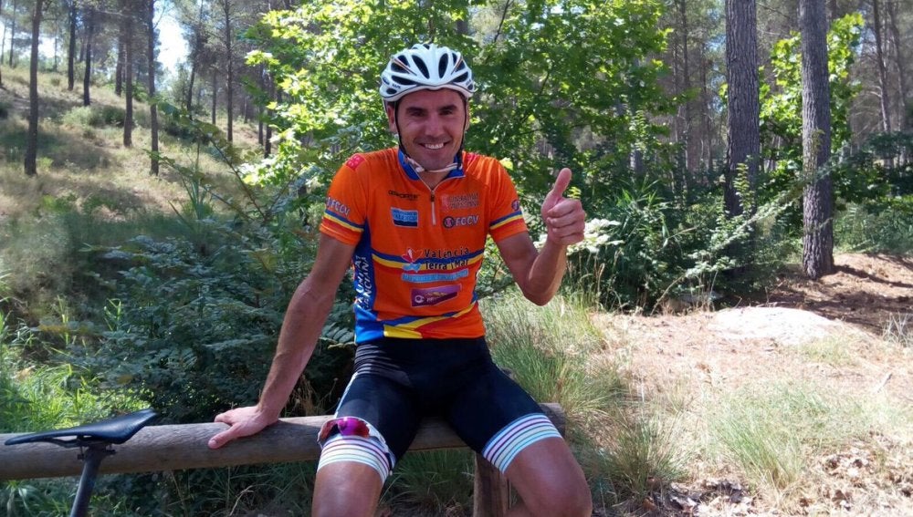 Manuel Sánchez, tras proclamarse campeón de España de Mountain Bike