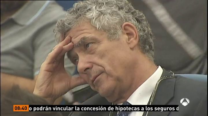 El juez Pedraz retoma los interrogatorios a altos cargos de la RFEF con el cese de Villar cerca de producirse El juez Pedraz retoma los interrogatorios a altos cargos de la RFEF con el cese de Villar cerca de producirse