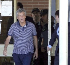 Ángel María Villar, saliendo de prisión Ángel María Villar, saliendo de prisión