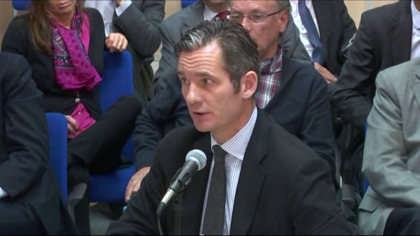 Las preguntas de Amón: "¿Si la fiscalía protege a los poderosos, por qué ha pedido más cárcel para Urdangarin?" Las preguntas de Amón: "¿Si la fiscalía protege a los poderosos, por qué ha pedido más cárcel para Urdangarin?"