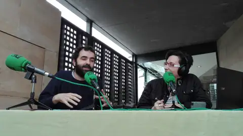 Juan Barreiro y Ana Fierro Abre "la terraza del Botánico" en Gijón