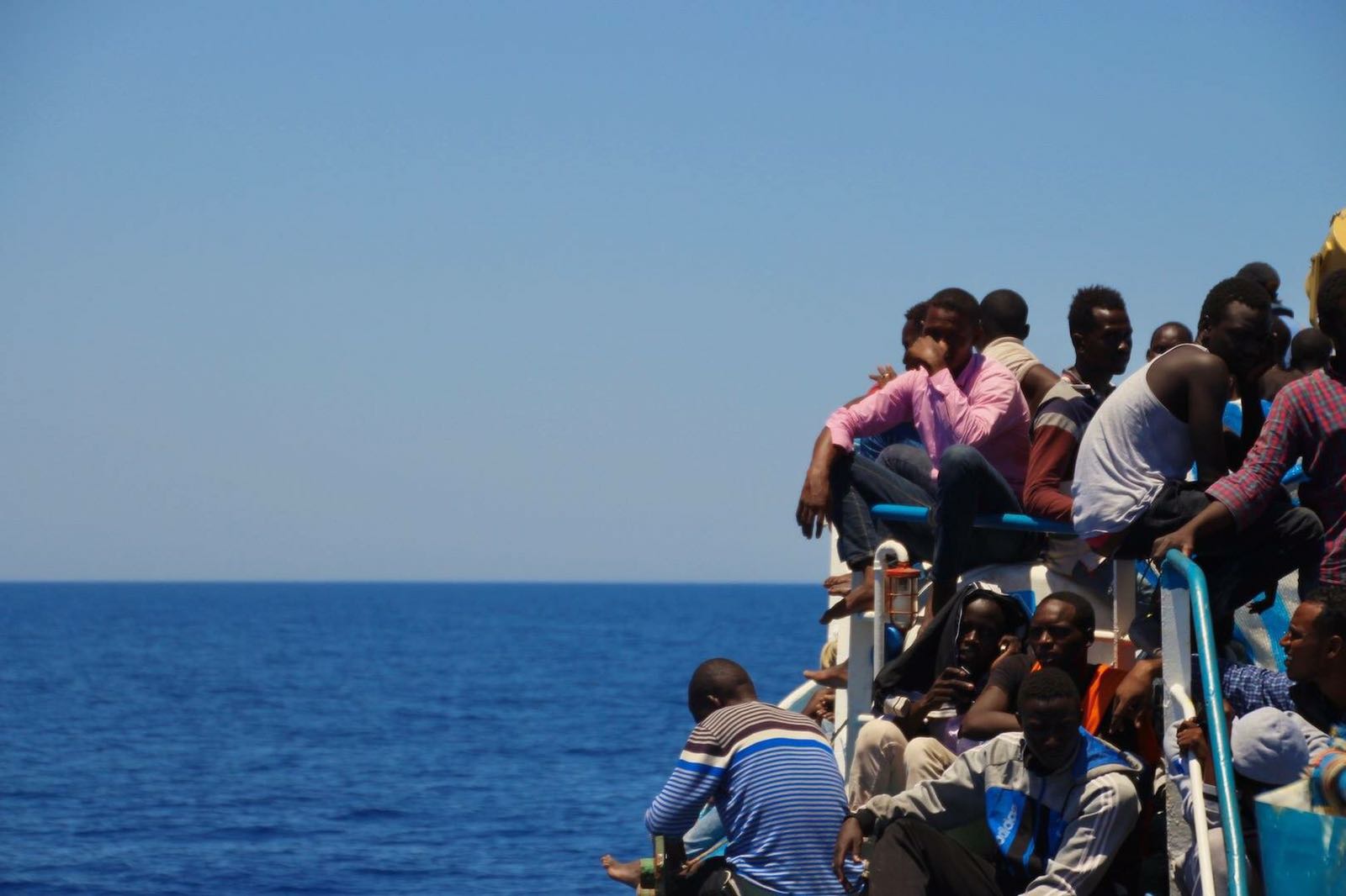 Seis muertos en el naufragio de una patera que se dirigía a España cuando se encontraba en aguas de Tánger Seis muertos en el naufragio de una patera que se dirigía a España cuando se encontraba en aguas de Tánger