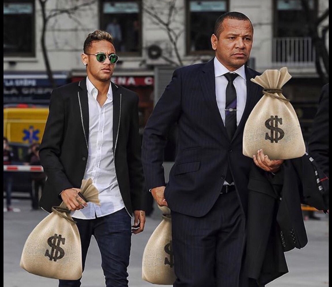 Del 'se queda' al 'se va': los mejores memes de la marcha de Neymar al PSG Del 'se queda' al 'se va': los mejores memes de la marcha de Neymar al PSG